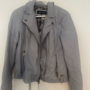 BLACK RIVET | Cute light blue/grey jacket